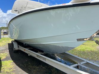 34' Venture 2004 Yacht For Sale